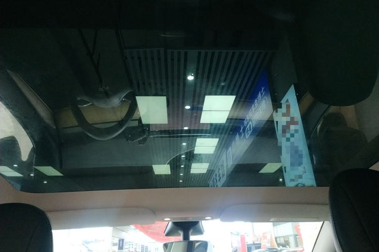 特斯拉 Model Y 2021款 标准续航后驱版局部细节22