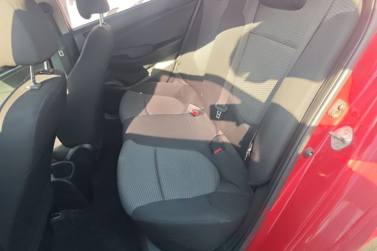 现代 瑞纳 2017款 1.4L 手动焕彩版 国V中控内饰21