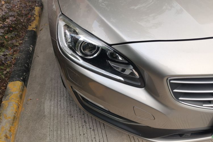 沃尔沃S60 2015款 S60L 2.0T 智远版车身外观8