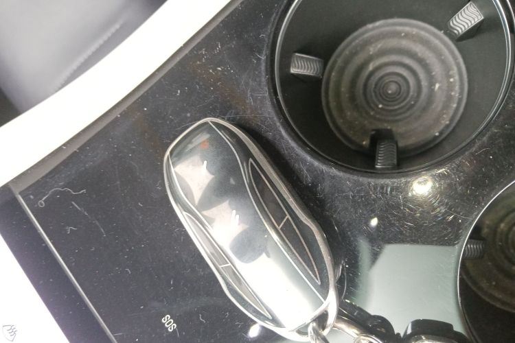 智己汽车 智己LS7 2023款 90kWh Elite后驱版中控内饰7001