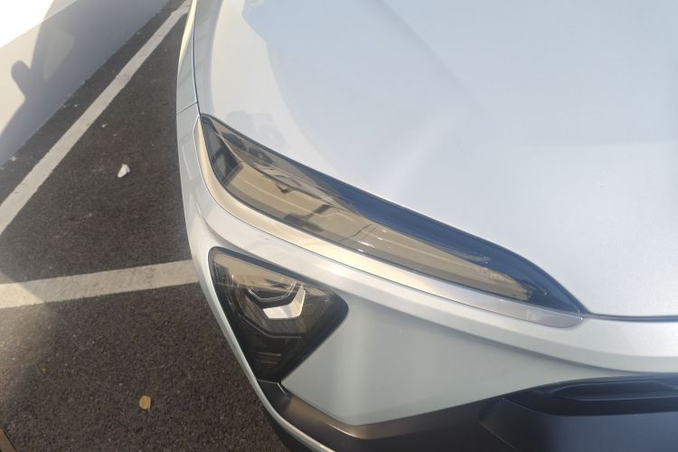 蔚来ES6 2020款 420KM 运动版车身外观8