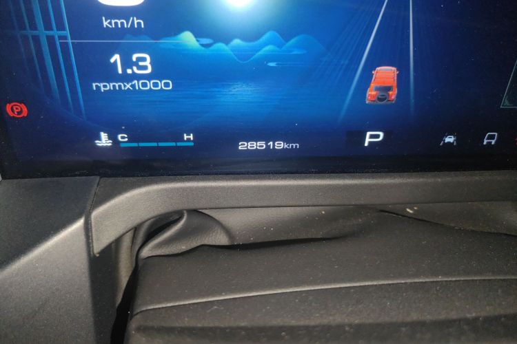 坦克300 2023款 越野版 2.0T 征服者中控内饰15