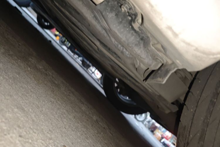 奔驰C级 2019款 C 260 运动版局部细节9003