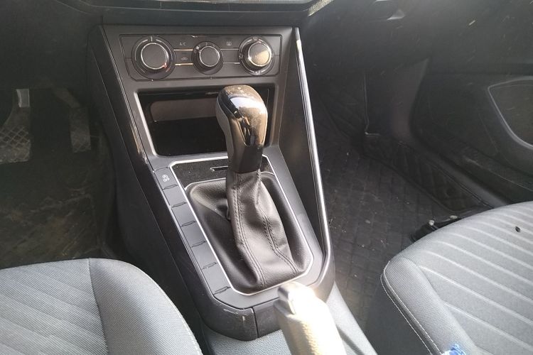 大众 朗逸 2023款 新锐 1.5L 自动新逸版中控内饰18