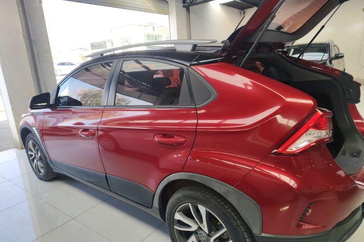 纳智捷 U5 SUV 2017款 1.6L CVT名士版车身外观4