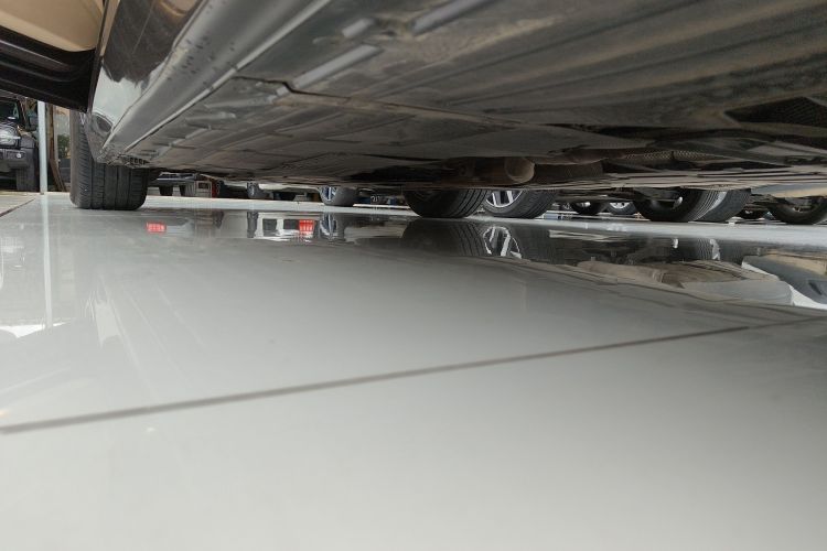 宝马3系 2014款 320Li 时尚型局部细节9002