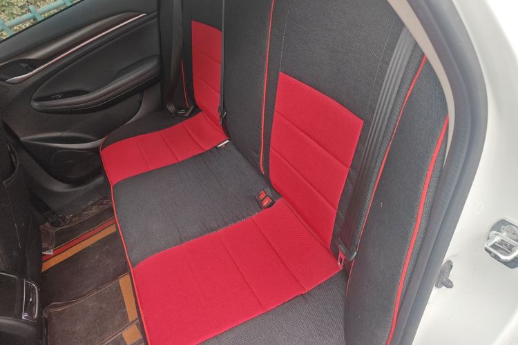 广汽传祺 传祺GA6 2022款 270T 自动精英版中控内饰21