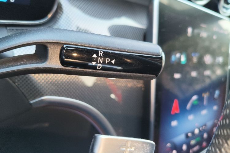 奔驰C级 2022款 改款 C 260 L 运动版中控内饰18