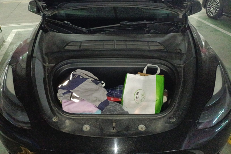 特斯拉 Model Y 2022款 改款 后轮驱动版局部细节24