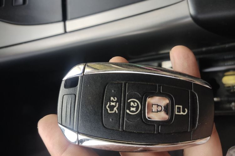 林肯 航海家(进口) 2019款 2.0T 两驱尊享版 国VI中控内饰11