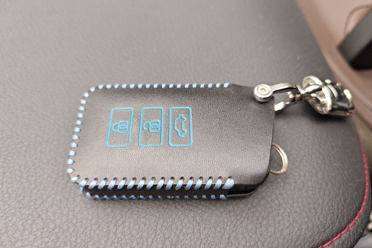 雷克萨斯RX 2020款 改款 300 四驱典雅版中控内饰11