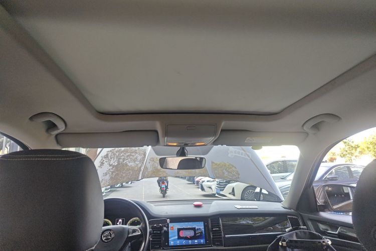 斯柯达 柯迪亚克 2019款 TSI330 5座两驱豪华优享版 国V中控内饰22