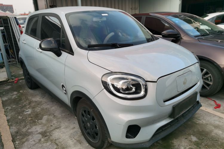 零跑汽车 零跑T03 2023款 403轻享版车身外观3