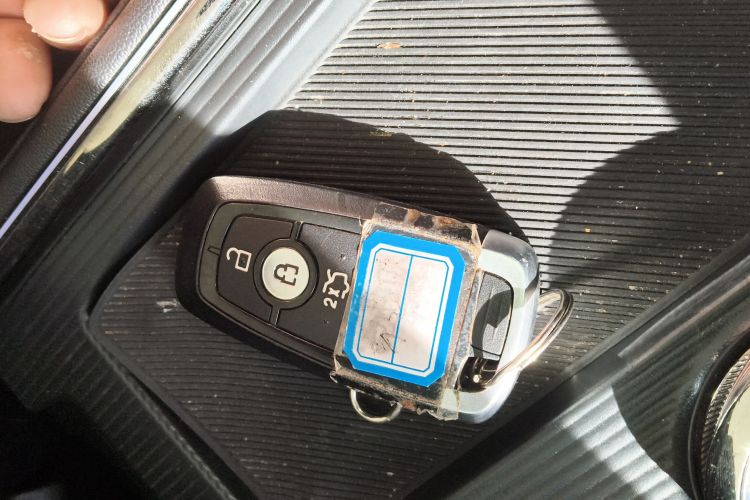 福特 蒙迪欧 2023款 EcoBoost 180 舒雅型中控内饰7001