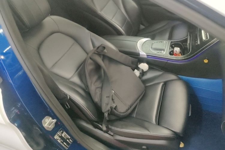 奔驰C级 2019款 C 260 L 运动版局部细节41