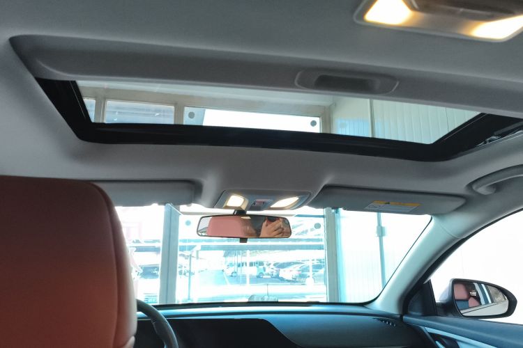 长安 逸动 2023款 畅享版 PLUS 蓝鲸NE 1.4T GDI DCT尊贵版中控内饰22