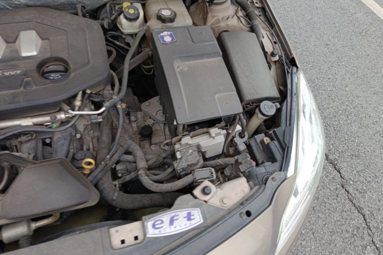 别克 君威 2012款 2.0L 舒适版局部细节9007