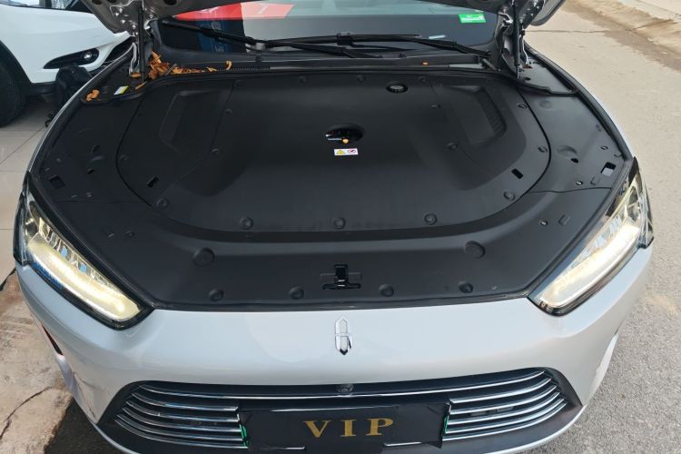 鸿蒙智行 问界M5 2022款 增程四驱性能版局部细节24