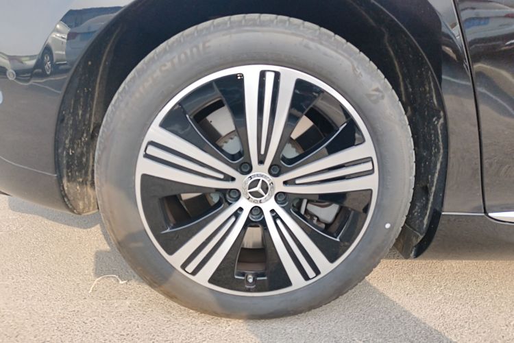 奔驰EQE 2025款 500 4MATIC 先锋版车身外观6008