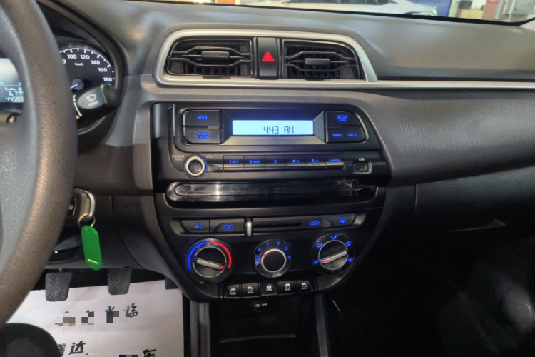 现代 瑞纳 2017款 1.4L 手动焕新版 国V中控内饰16