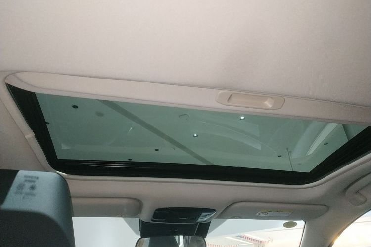 丰田 凯美瑞 2026款 2.0GVP 豪华版中控内饰22