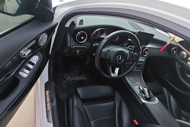 奔驰C级 2016款 C 200 L 运动型中控内饰7003