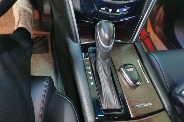 凯迪拉克XTS 2018款 28T 技术型中控内饰18