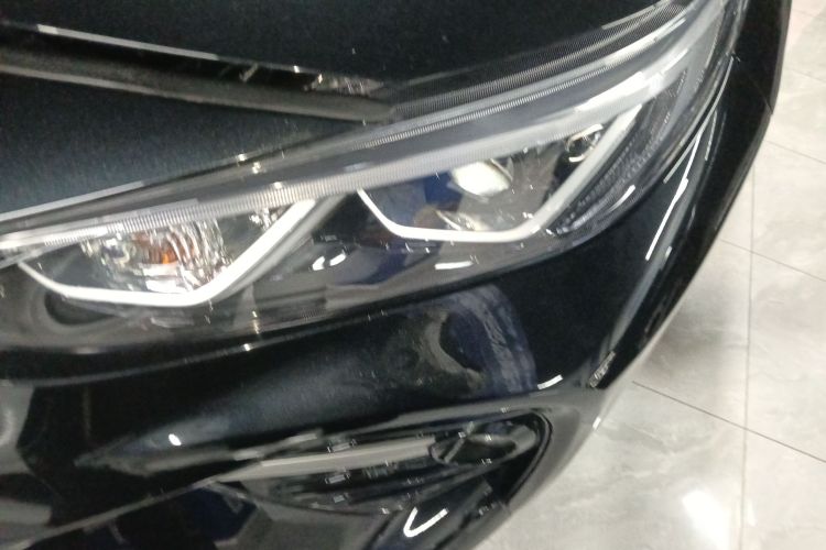 丰田 威兰达 2023款 2.0L CVT两驱豪华PLUS版局部细节36