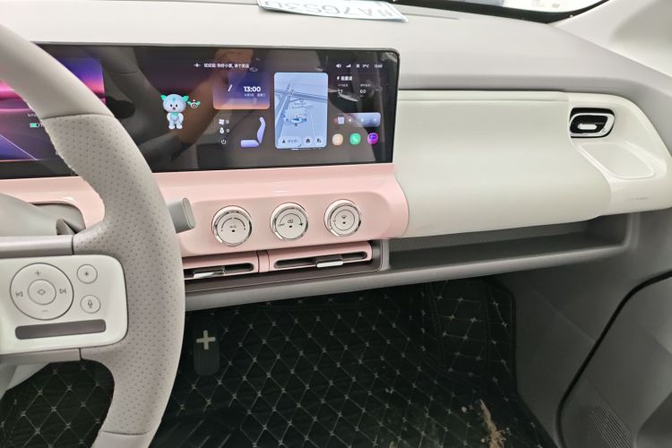 五菱汽车 五菱Air ev晴空 2023款 四座-进阶版中控内饰16