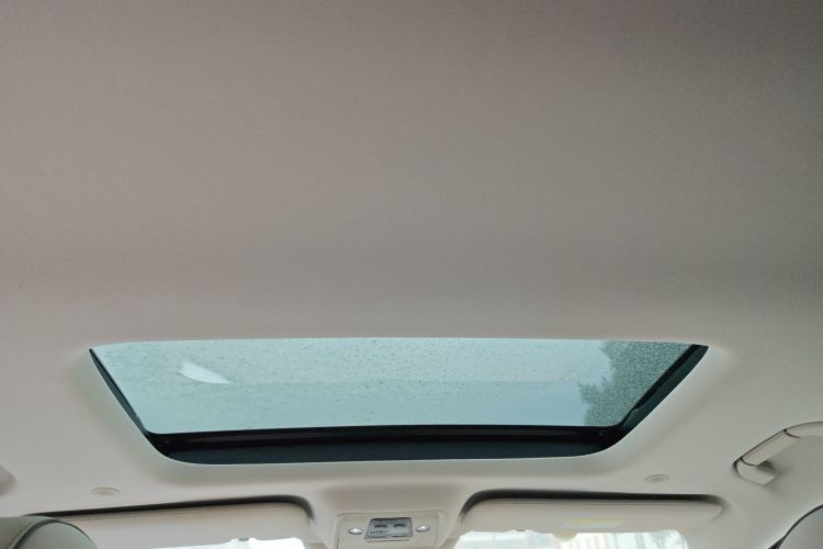 腾势D9 2022款 DM-i 1040 尊贵型局部细节22