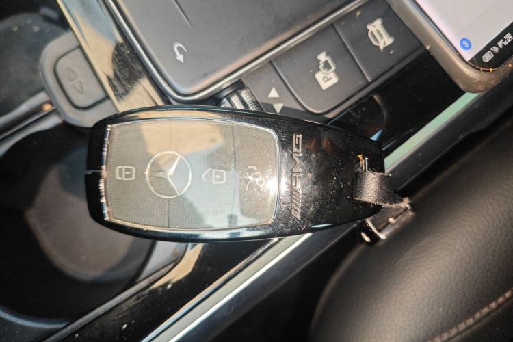 奔驰GLB 2022款 改款 GLB 200 时尚型中控内饰11