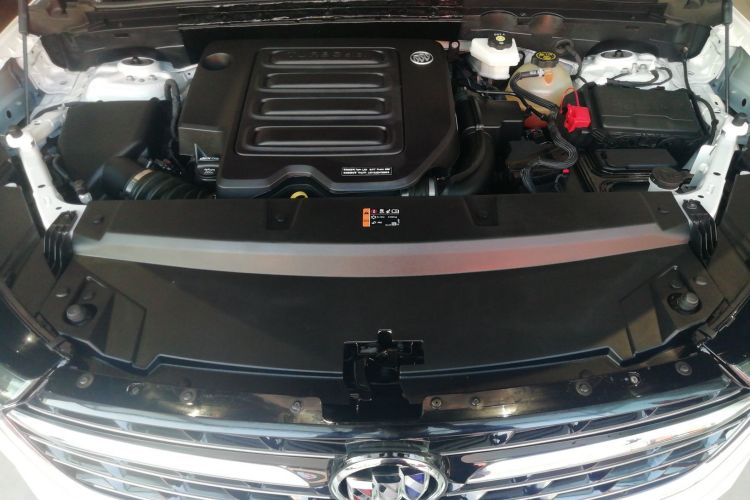 别克 2022款 改款 昂科威S 552T 两驱豪华型机舱底盘24