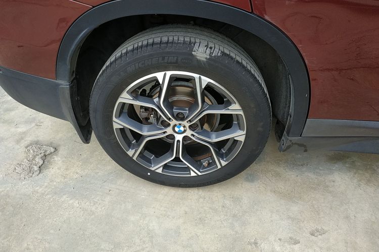 宝马X1 2020款 sDrive25Li 领先型车身外观6005