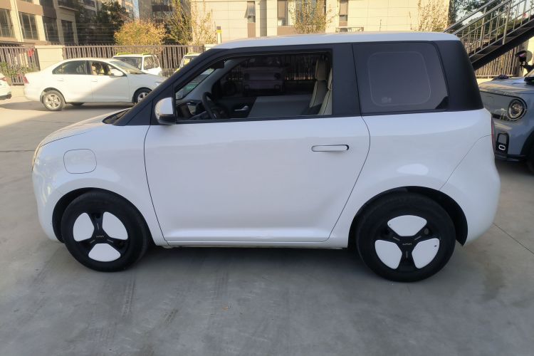 长安启源 长安Lumin 2023款 205km 香沁款车身外观4