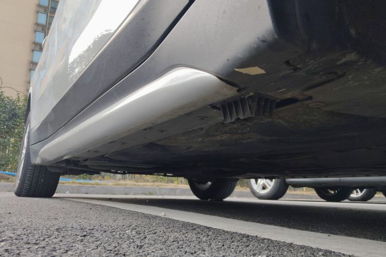 宝马X1 2019款 sDrive18Li 时尚型局部细节9001