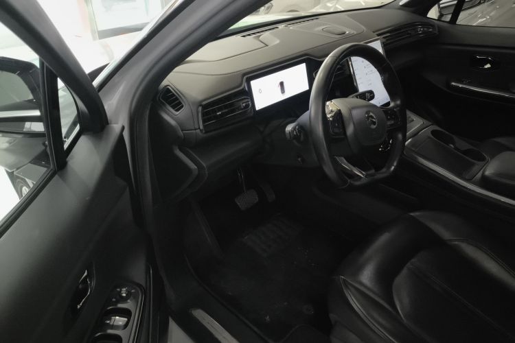 蔚来ES6 2020款 420KM 运动版中控内饰20