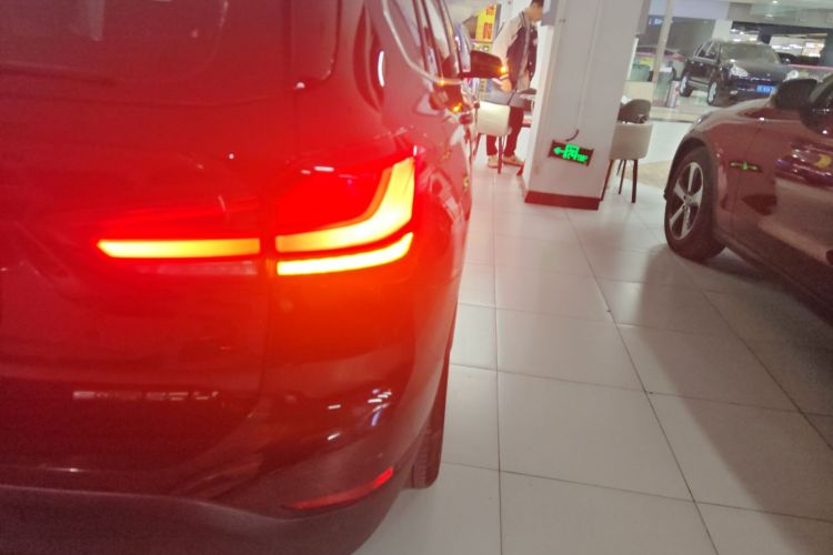 宝马X1 2020款 sDrive20Li 时尚型车身外观6006