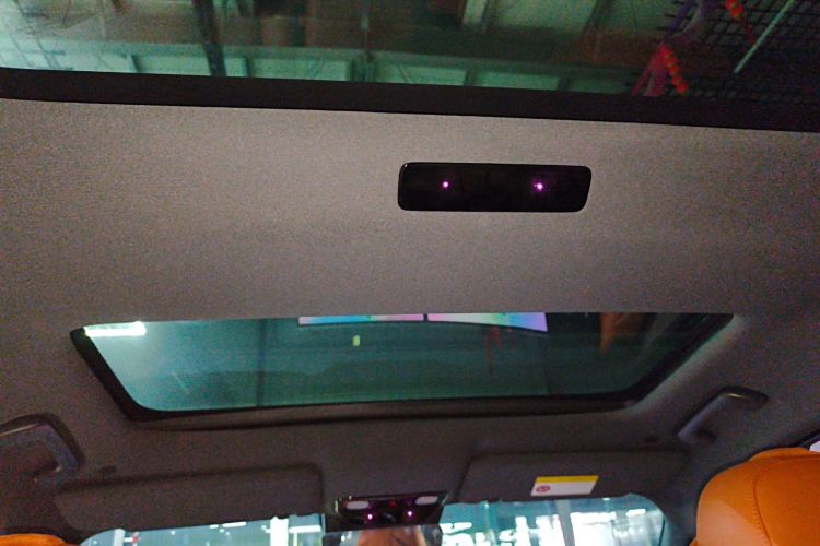 理想汽车 理想L8 2023款 Pro中控内饰22