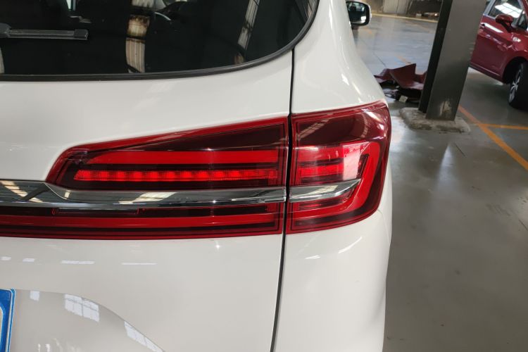 比亚迪 宋 2021款 经典版 1.5T 自动豪华型车身外观9