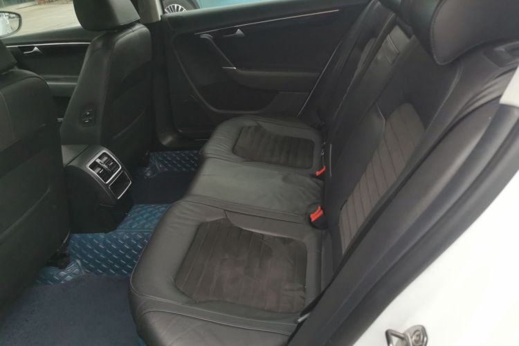 大众 迈腾 2015款 1.8TSI 豪华型中控内饰21