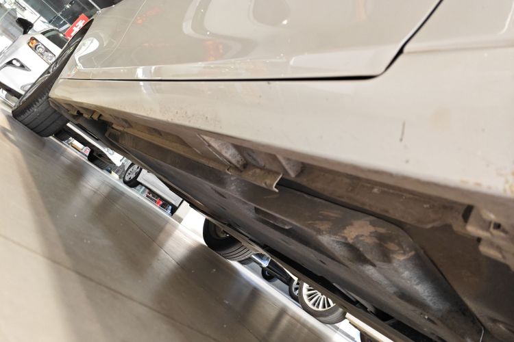 雷克萨斯ES 2022款 260 卓越版局部细节9001