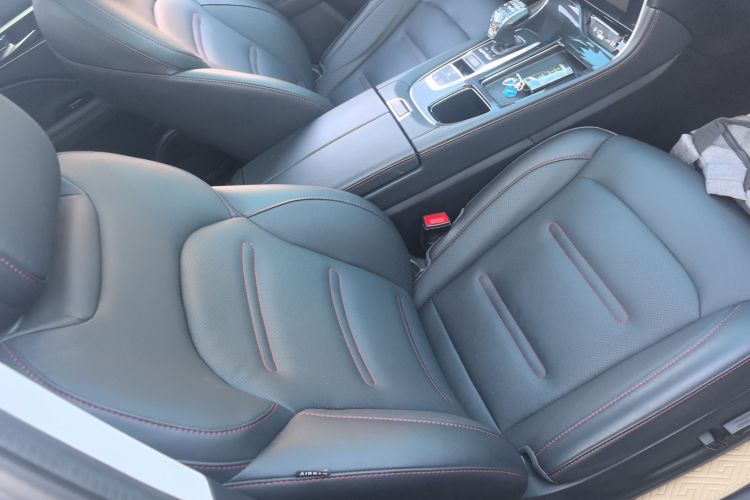 广汽传祺 传祺GS4 PLUS 2022款 390T 自动星云版局部细节41