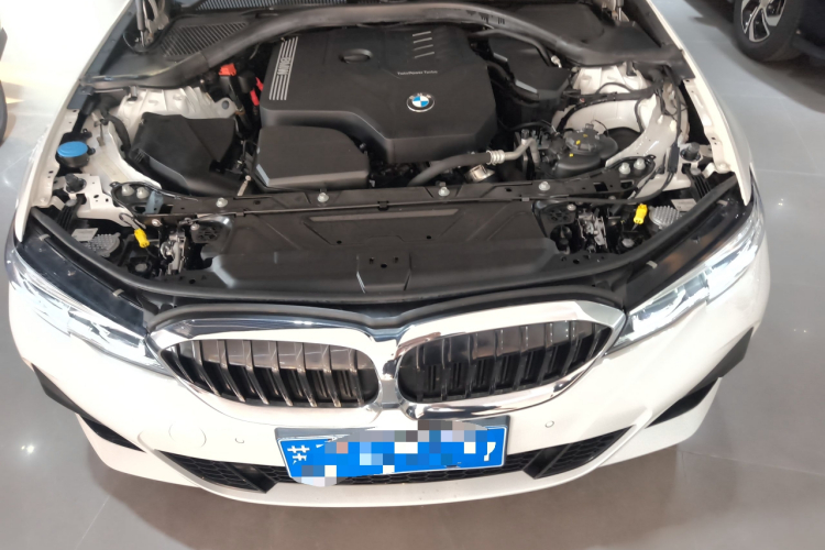 宝马3系 2022款 325Li M运动套装机舱底盘24