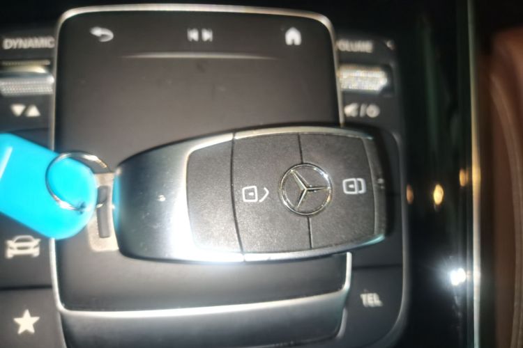 奔驰B级 2021款 B 180 时尚型中控内饰7001