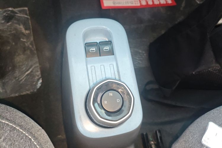 吉利银河 2024款 熊猫mini 200km 龙腾PRO版中控内饰18