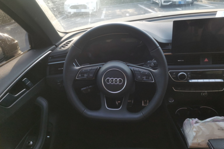 奥迪A4L 2024款 40 TFSI 豪华动感型局部细节13