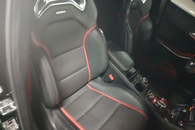 奔驰A级AMG(进口) 2017款 改款 AMG A 45 4MATIC局部细节41