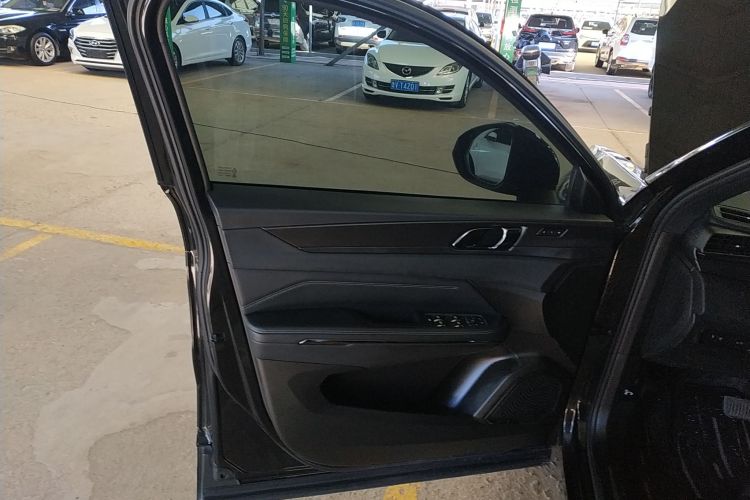 领克01 2021款 2.0TD 四驱暗夜版中控内饰7007