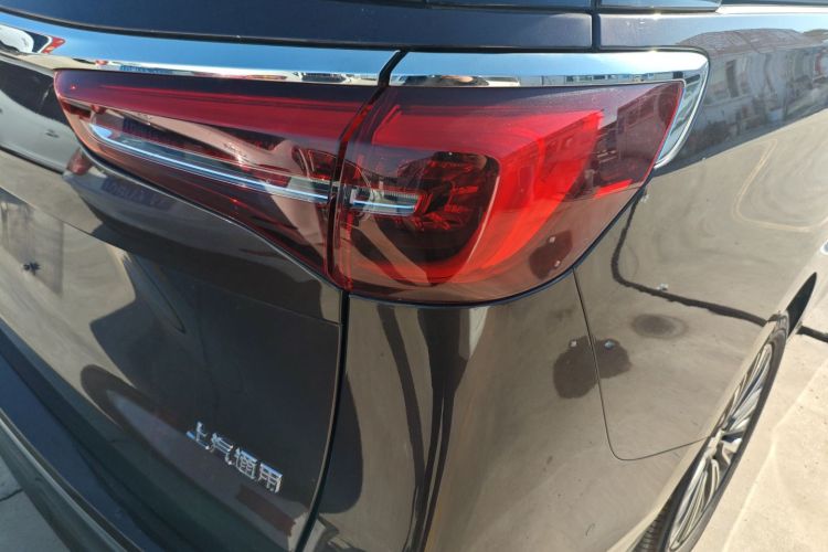 别克GL8 2020款 ES陆尊 653T 豪华型车身外观9