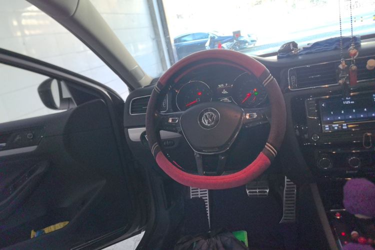 大众 速腾 2017款 230TSI 自动舒适型中控内饰13